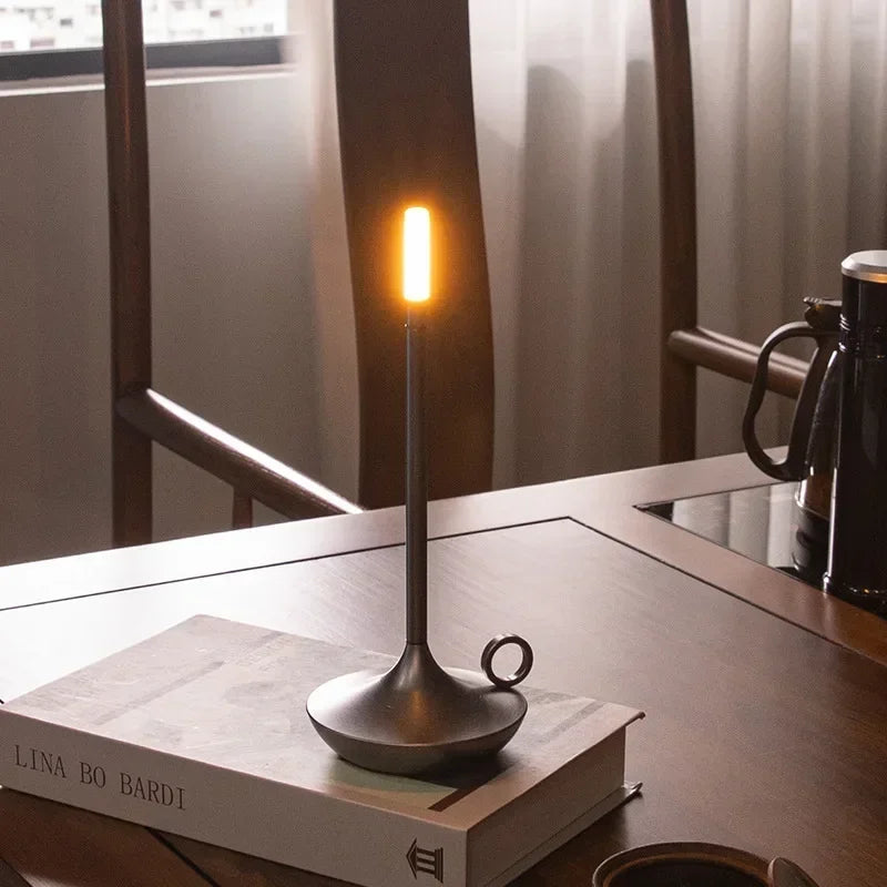 Lampe de chevet aluminium