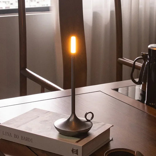 Lampe de chevet aluminium