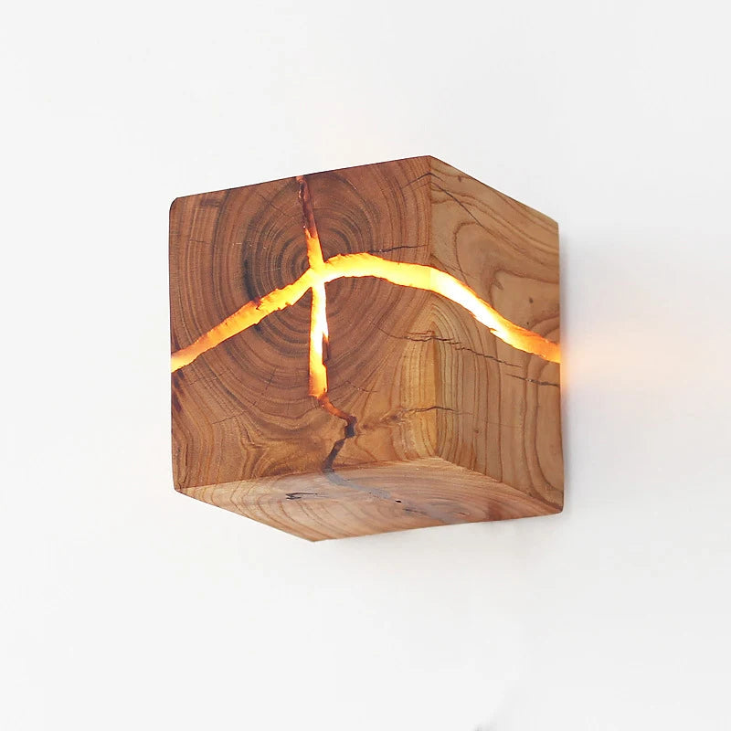 Lampe de chevet artisanale en bois