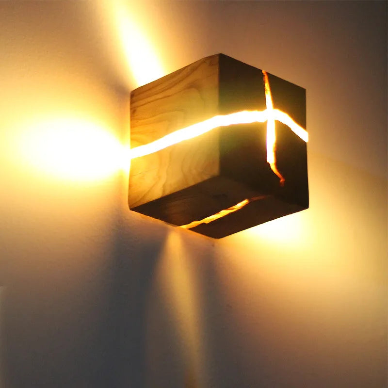Lampe de chevet artisanale en bois