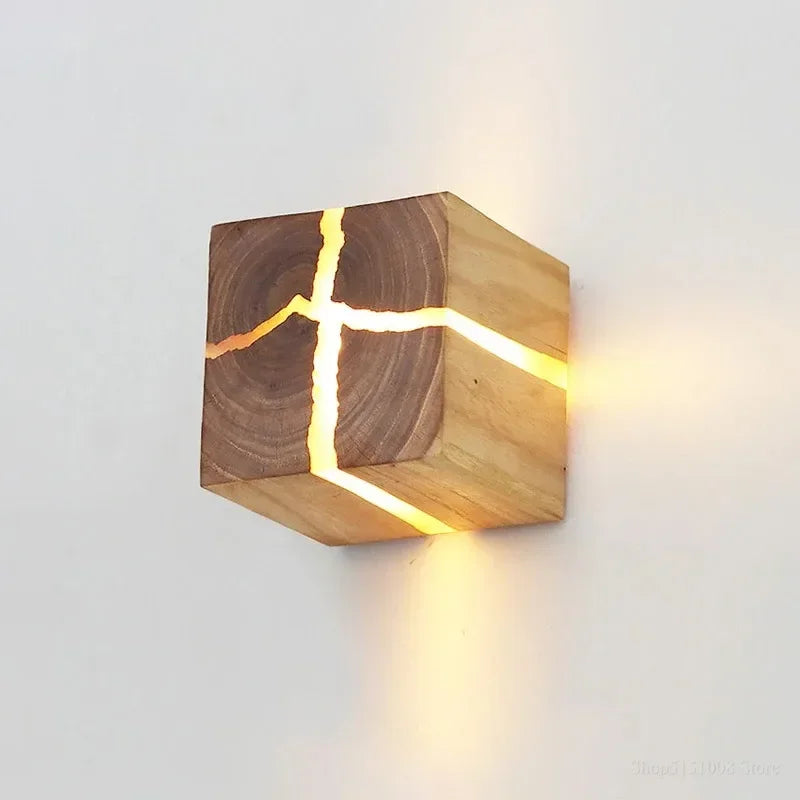 Lampe de chevet artisanale en bois