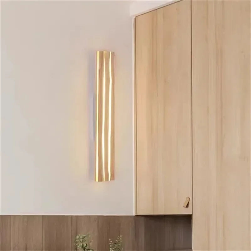 Lampe de chevet artisanale en bois