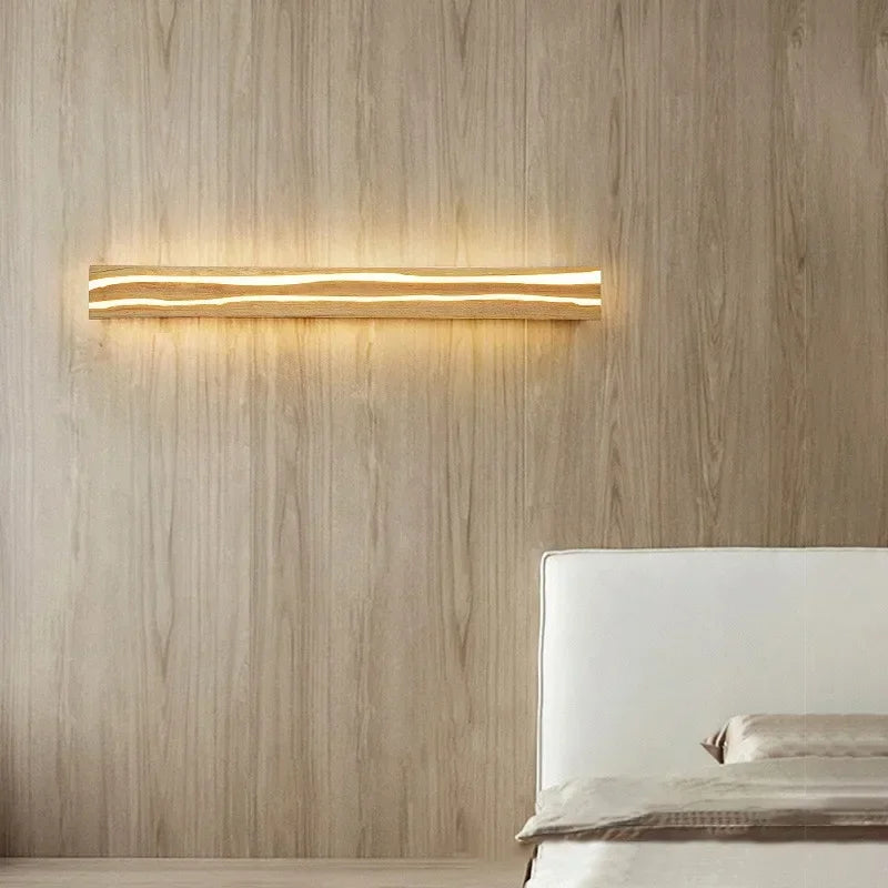 Lampe de chevet artisanale en bois