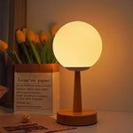 Lampe de chevet avec pied en bois - Vignette | Aura Douce 