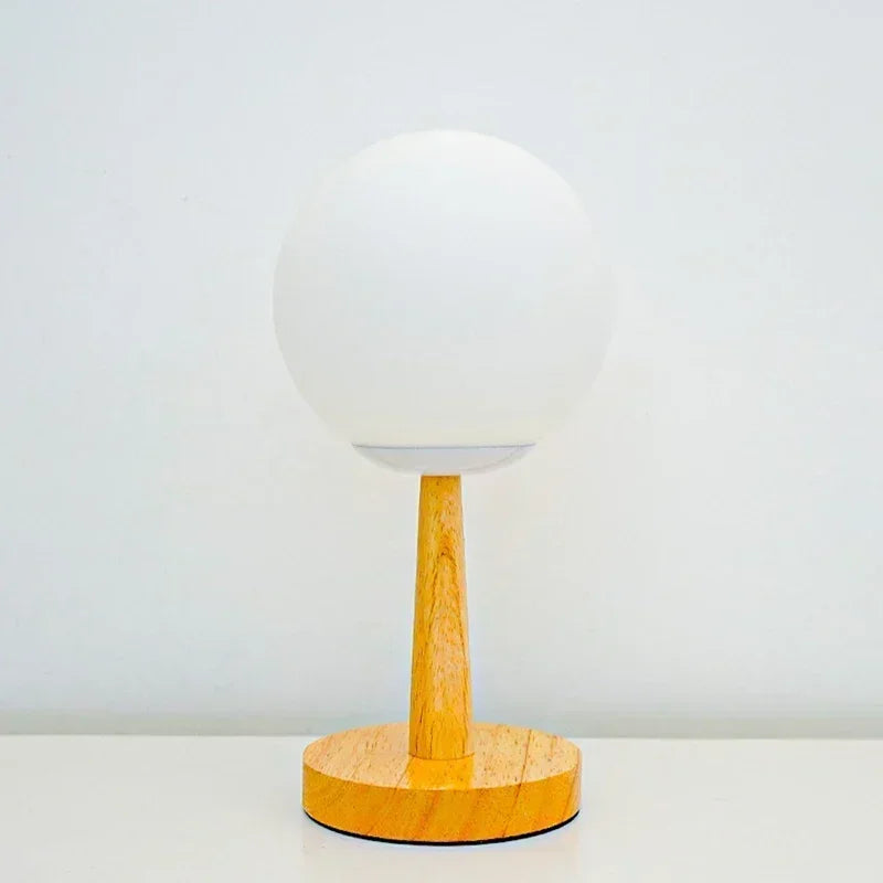 Lampe de chevet avec pied en bois