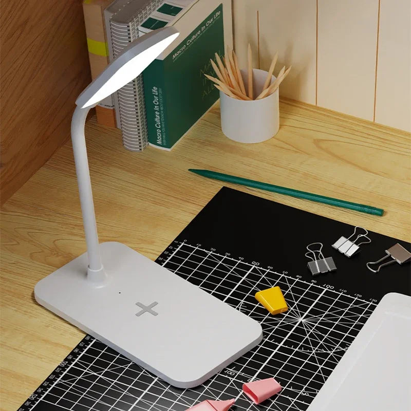 Lampe de chevet avec station de chargement