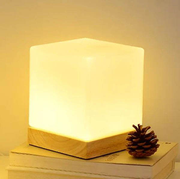 Lampe de chevet bois clair
