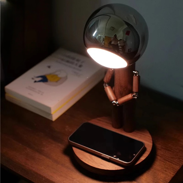 Lampe de chevet bonhomme en bois