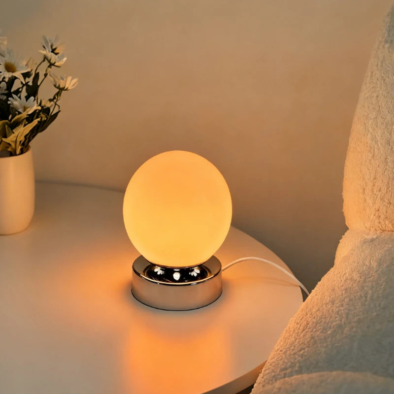 Lampe de chevet boule tactile