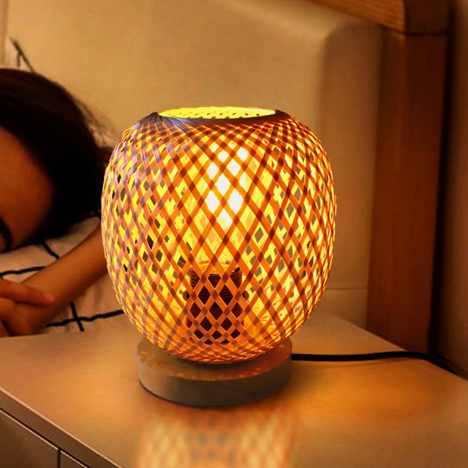 Lampe de chevet en osier