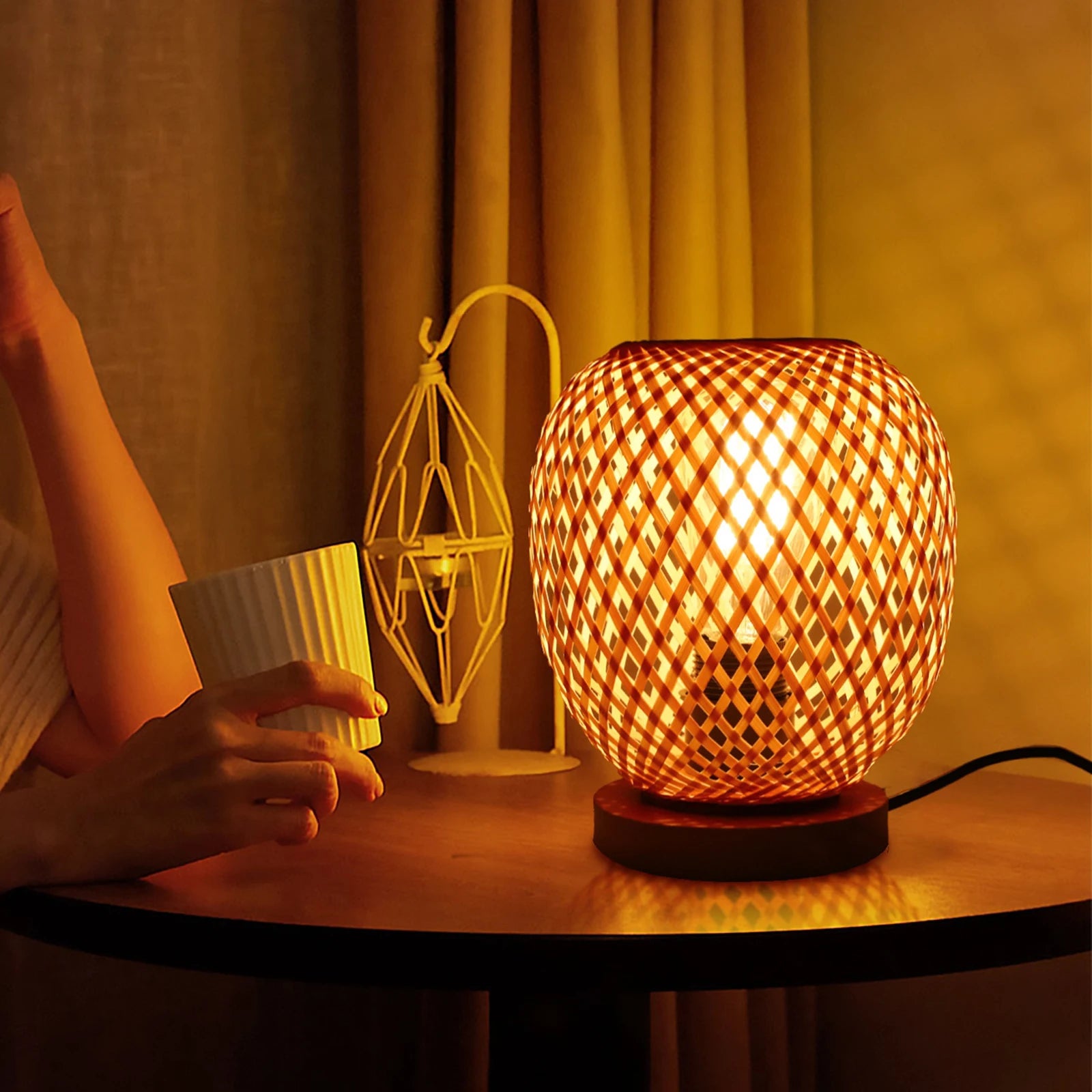 Lampe de chevet en osier