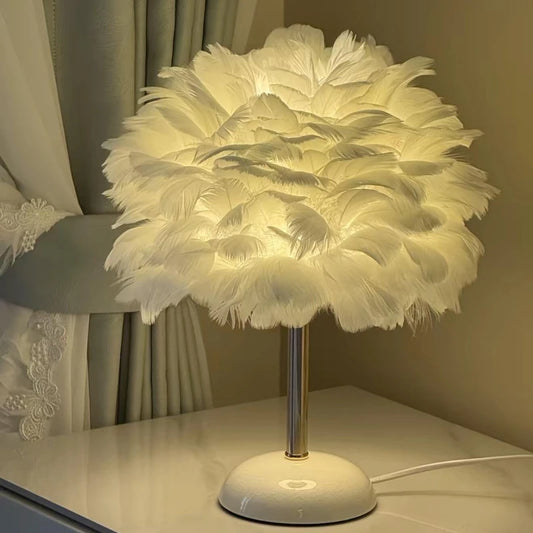 Lampe de chevet en plume