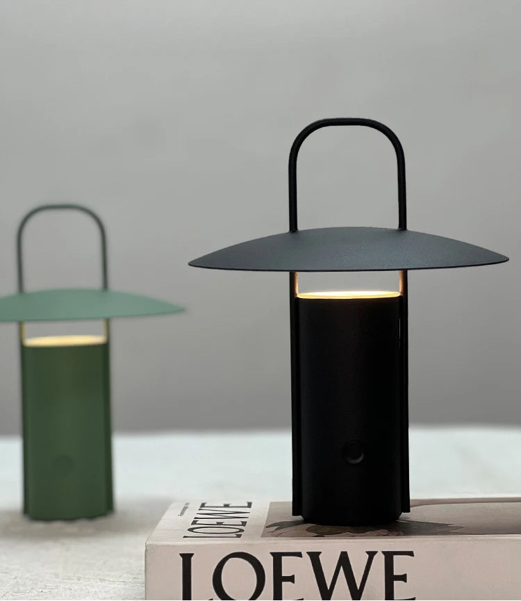 Lampe de chevet noir moderne