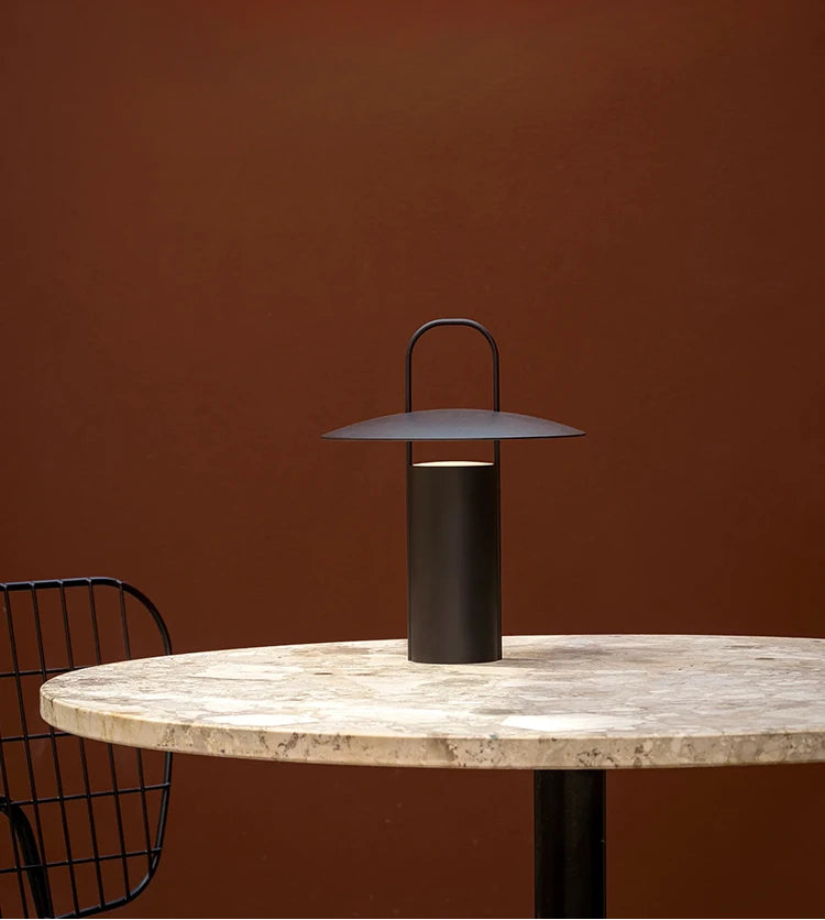 Lampe de chevet noir moderne