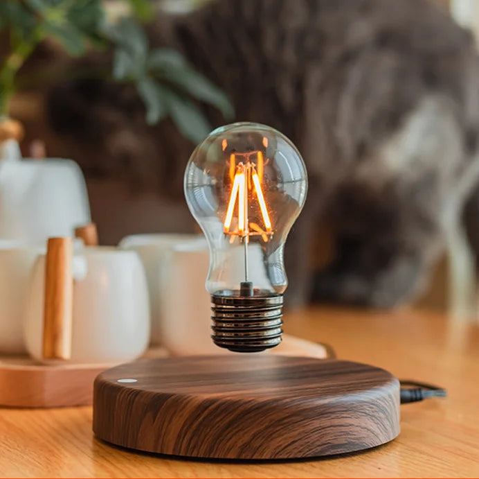 Lampe de chevet originale en bois