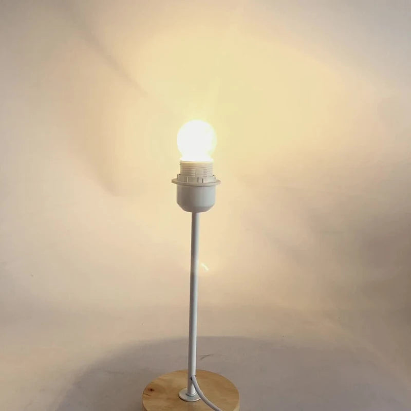 Lampe de chevet pied metal