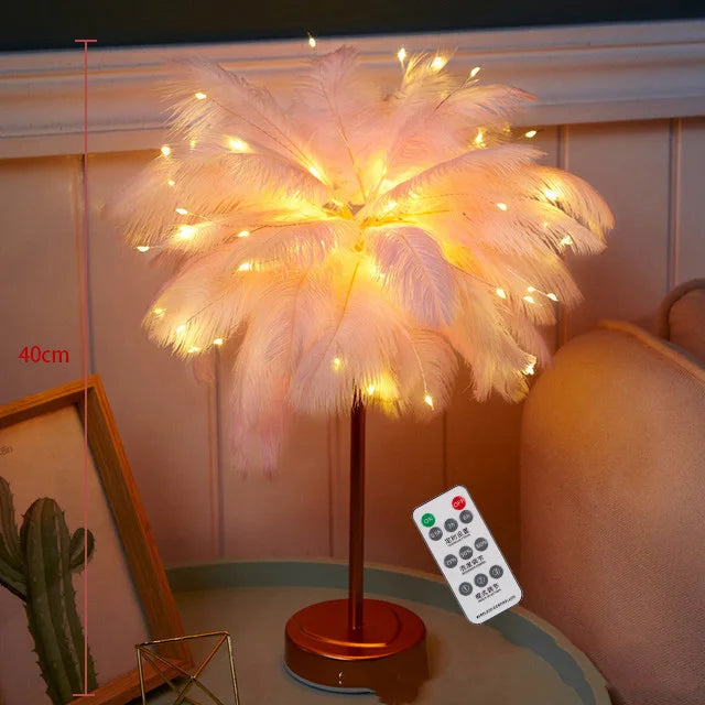 Lampe de chevet plume rose