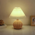Petite lampe de chevet en rotin - Vignette | Aura Douce 