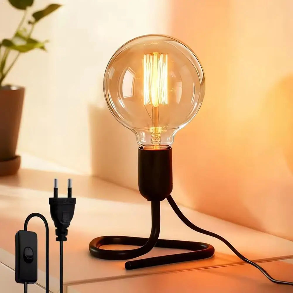 
Une lampe de chevet
